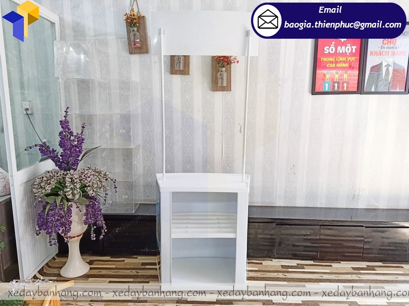 booth nhựa bán hàng tại hội chợ