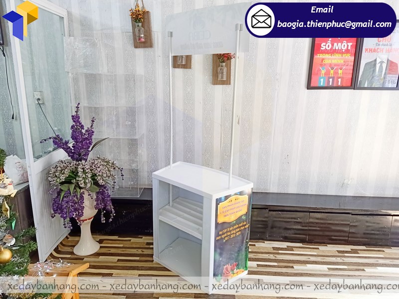 quầy nhựa lắp ráp giá bao nhiêu