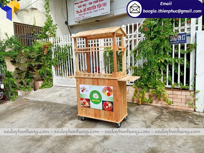 xe gỗ bán nước sâm