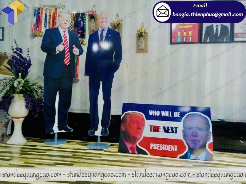 báo giá standee hình người quảng cáo hcm