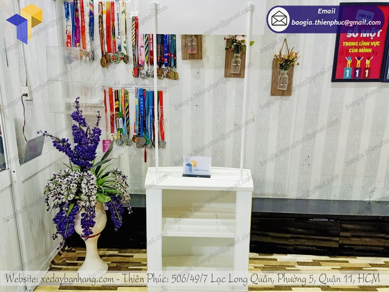 booth nhựa trưng bày giá rẻ đẹp