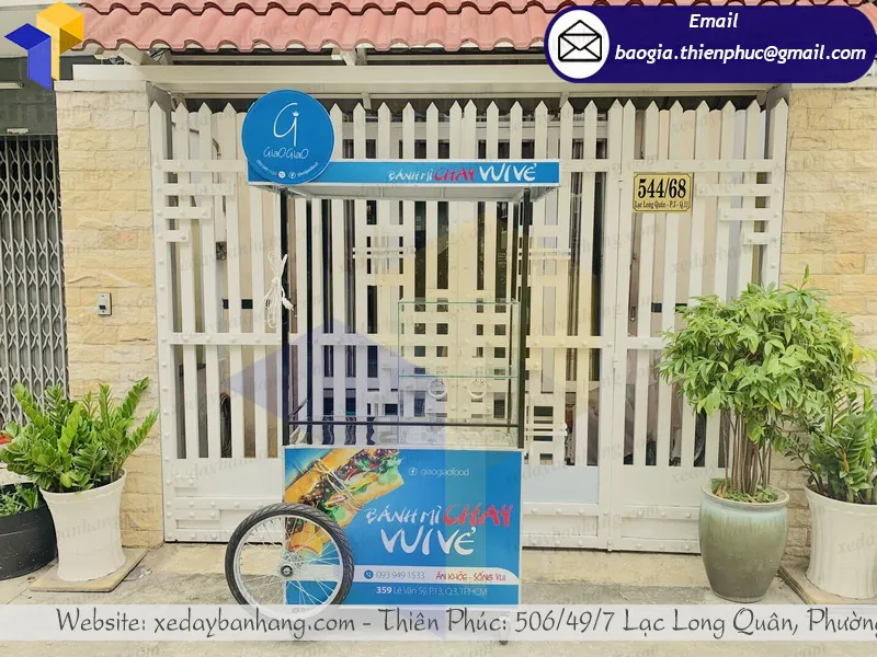 gia công xe bánh mì lưu động