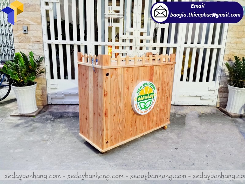 giá tủ gỗ bán nước ép