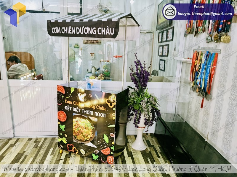 làm xe bán cơm chiên gấp gọn