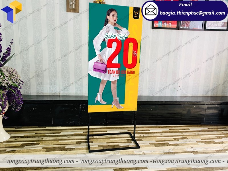 mẫu standy quảng cáo shop giày đẹp