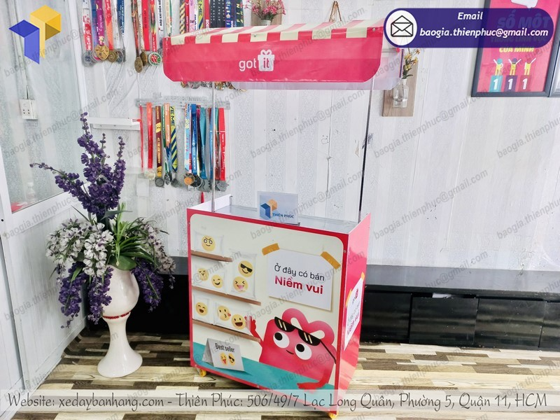 mua quầy trà sữa nhỏ gọn