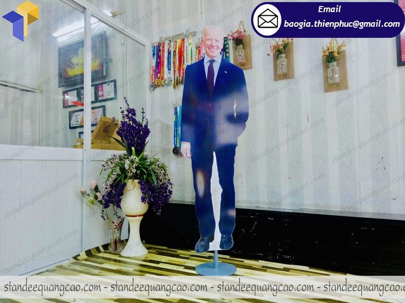 mua standee mô hình người nổi tiếng ở đâu