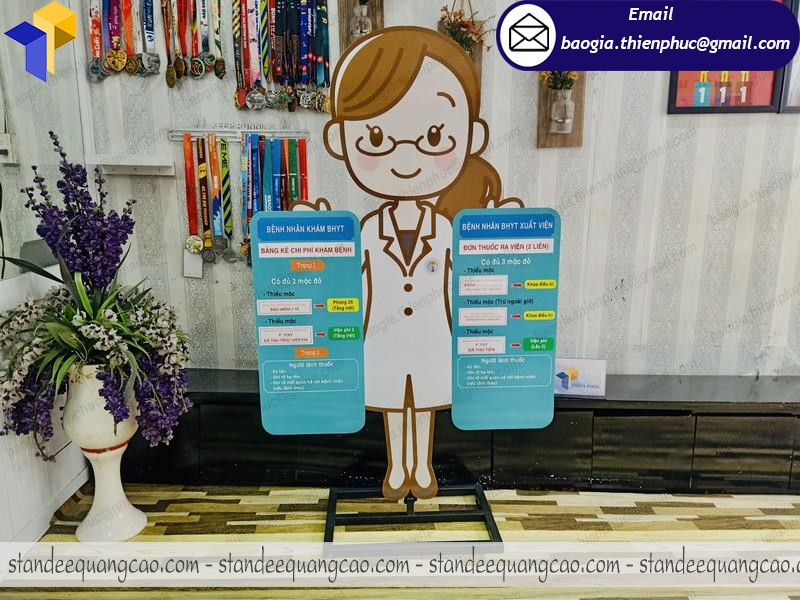 mua standee nhân vật cán format