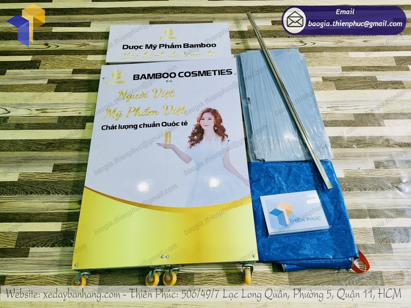 quầy quảng cáo bán hàng