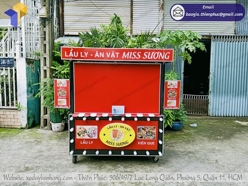 quầy sắt lớn bán đồ ăn giá rẻ