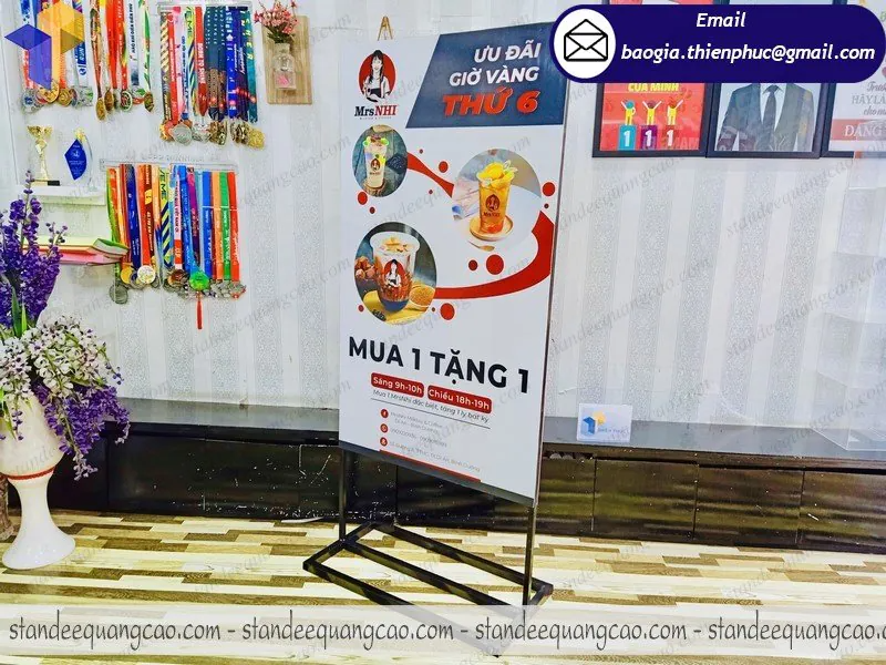standee chân sắt 2 mặt quảng cáo đẹp
