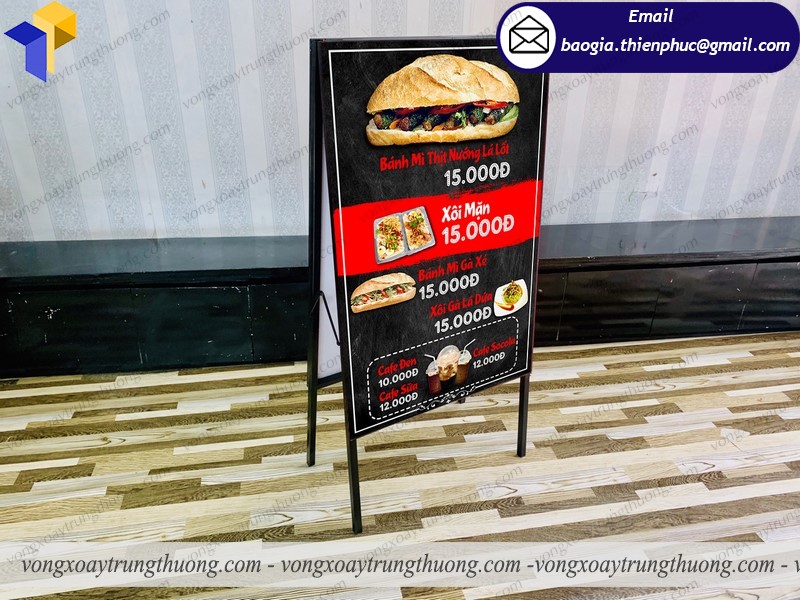 standee chữ a quảng cáo tiệm bánh mì