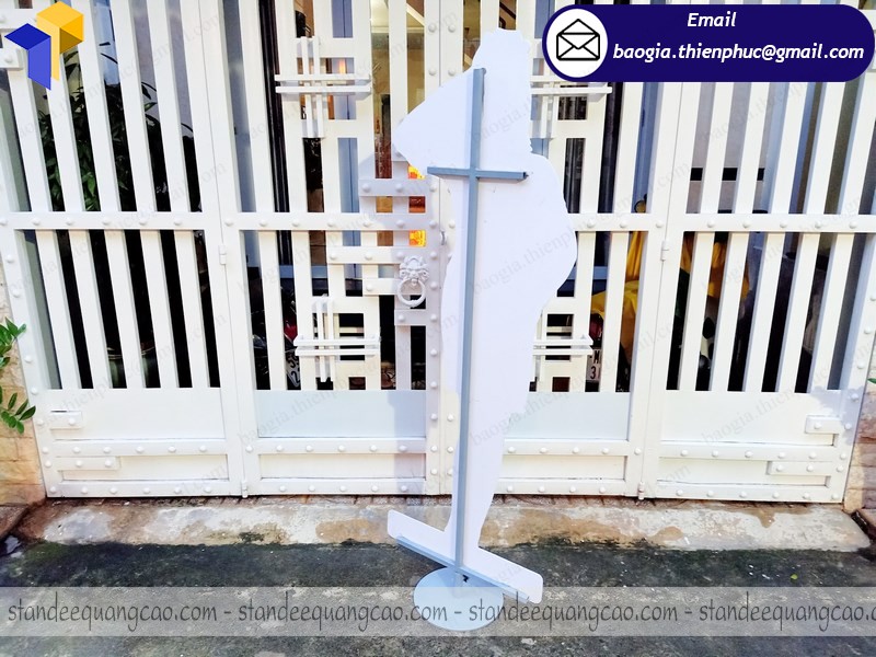 standee hình người quảng cáo ở phú quốc
