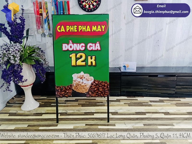 standee quảng cáo chữ a đẹp giá rẻ