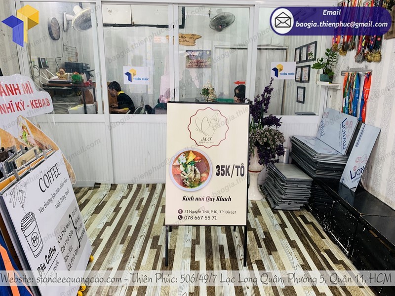 standee quảng cáo chữ A rẻ