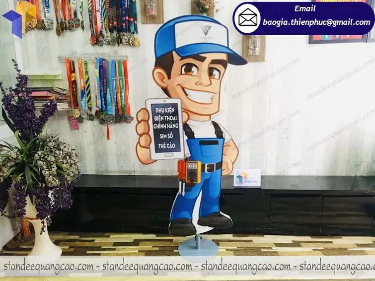 standee quảng cáo phụ kiện