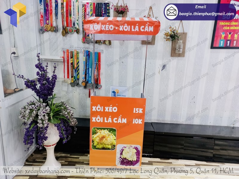thiết kế quầy bán xôi xéo take away