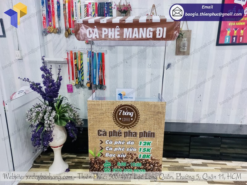 thiết kế quầy xếp gọn bán cà phê
