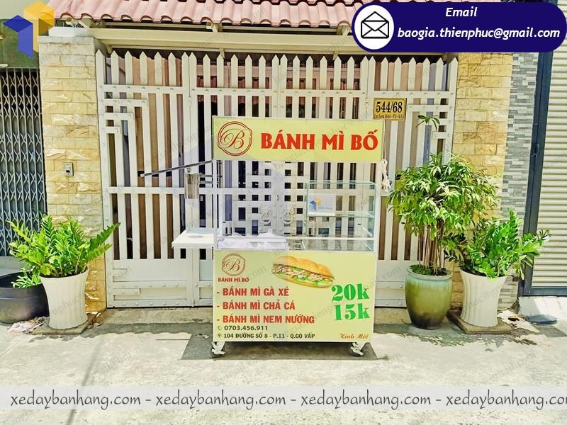 thiết kế xe bán bánh mì heo quay theo yêu cầu