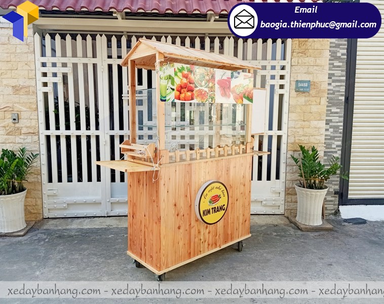 tủ gỗ bán cơm lưu động ở quận 11