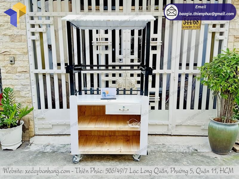 tủ gỗ pallet bán trà sữa