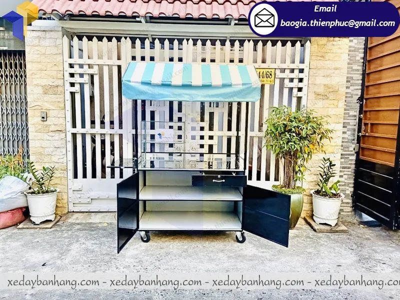 tủ sắt bán xôi di động