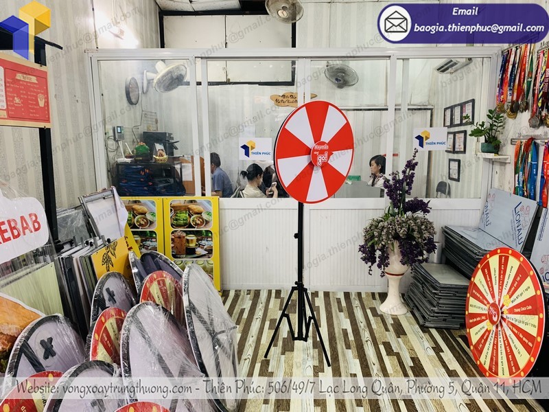 vòng quay may mắn chân xếp tphcm