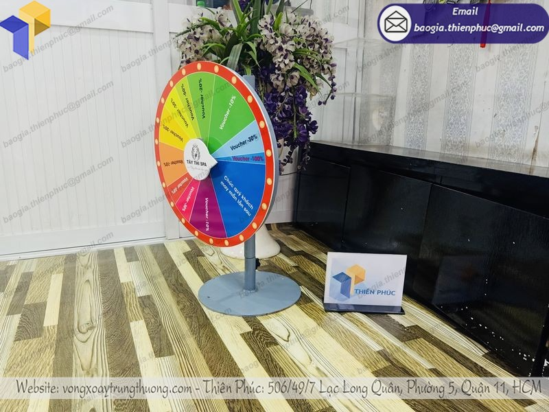 vòng quay may mắn để bàn đẹp