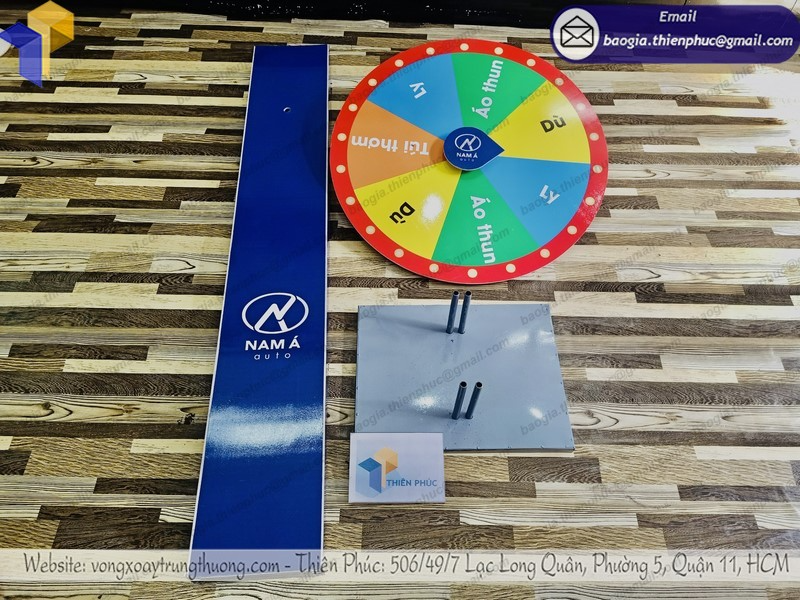 vòng quay quảng cáo chân trụ đẹp