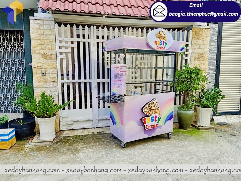 xe bán bánh crepe