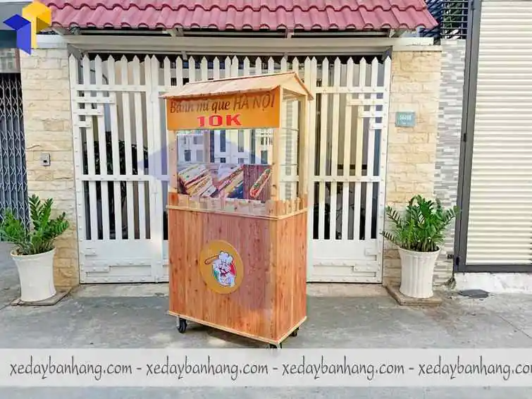 xe bán bánh mì que Hà Nội