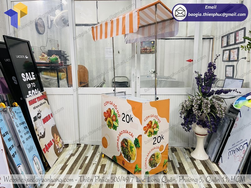 xe bán cơm gà xối mỡ lắp ráp đẹp