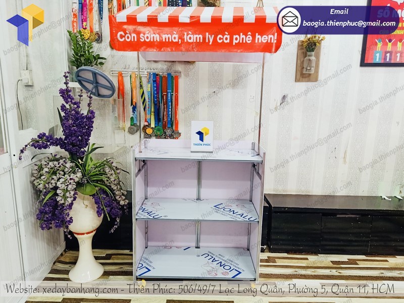xe bán nước vỉa hè