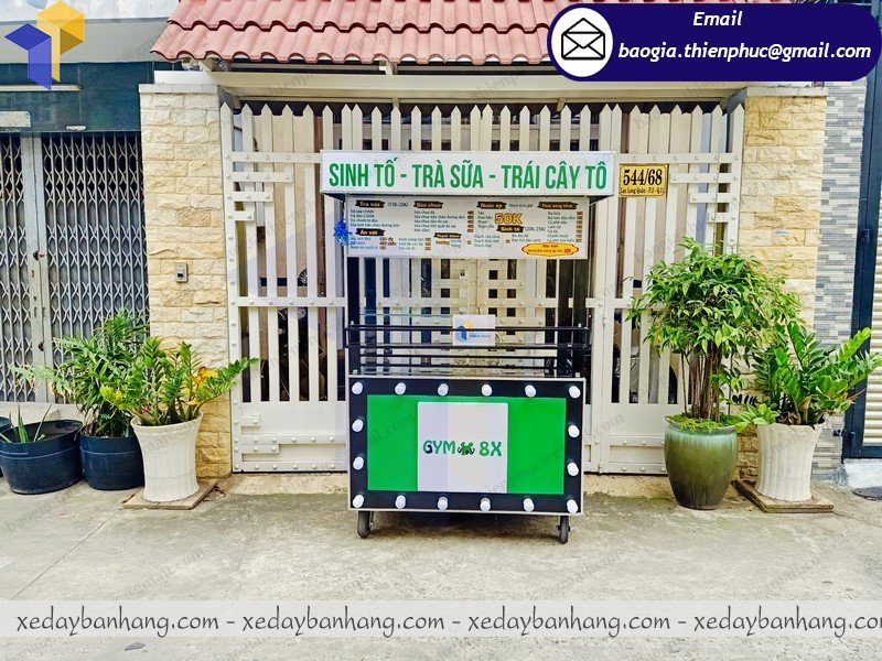 xe bán trà sữa sinh tố