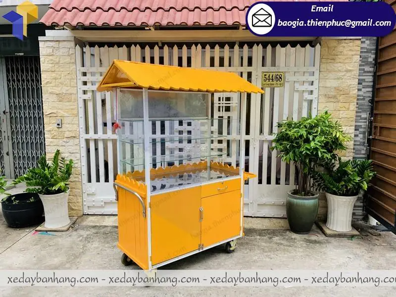 xe bán xôi mặn vỉa hè đẹp