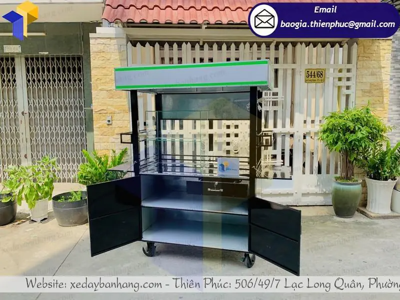 xe đẩy bán sinh tố trái cây
