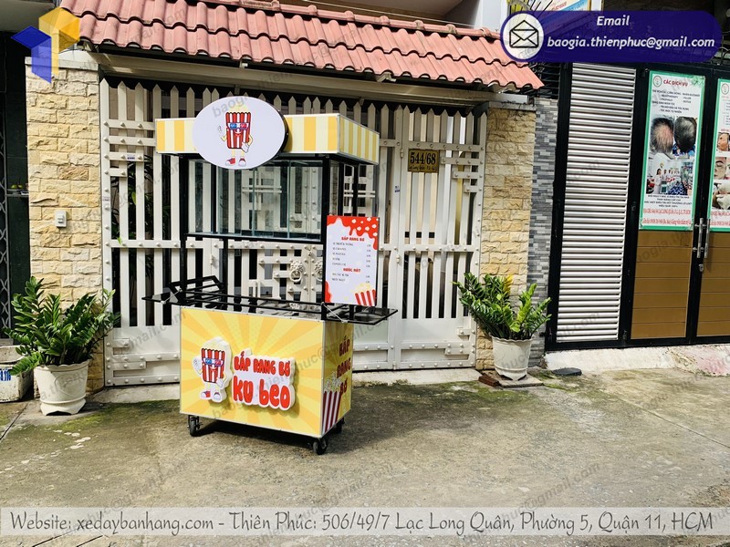 xe đẩy bán thức ăn sắt đẹp