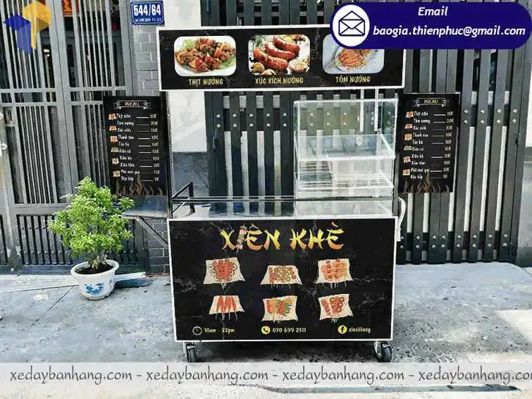 xe đẩy bán xiên que vỉa hè đẹp