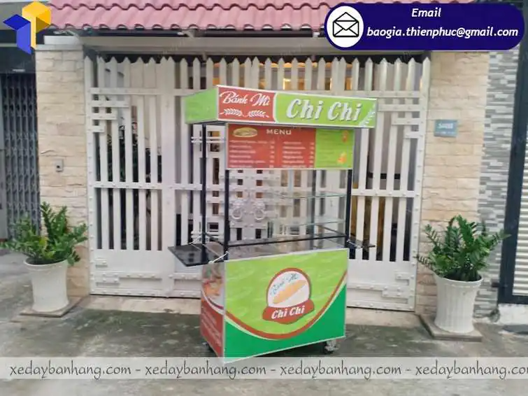 xe sắt bán bánh mì mini di động