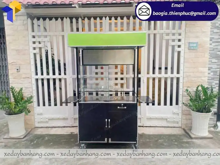 xe sắt bán bánh mì mini