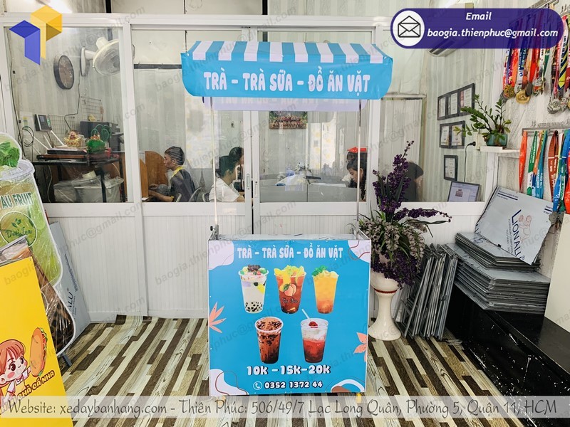 xe xếp M bán trà sữa