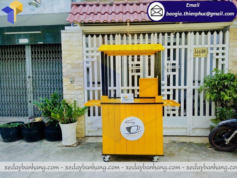 xưởng đóng xe gỗ bán cafe vỉa hè