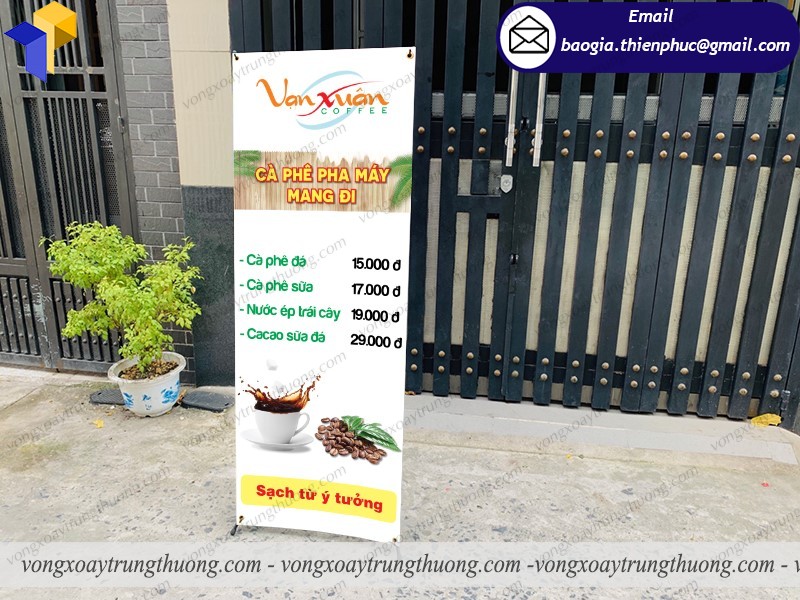 xưởng làm standee x quán cafe